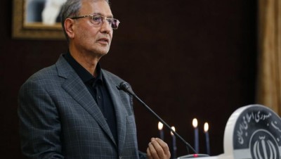 إيران: اقتربنا من رفع كافة أشكال العقوبات الأمريكية