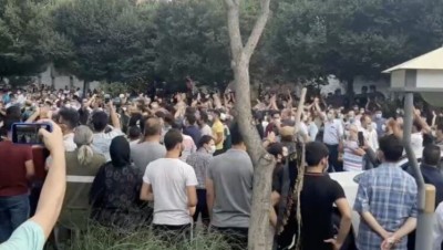لليوم الثاني.. مظاهرات في طهران تنادي بإسقاط النظام (فيديو)