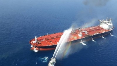 "معركة السفن".. هل تتحول إلى حرب ضد إيران؟