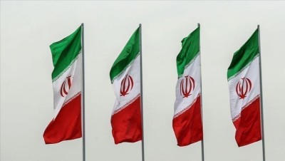 فنانون وأدباء إيرانيون يطالبون طهران بالإفراج عن شخصيات سياسية