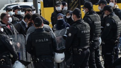 تركيا تعتقل ثمانية عملاء بينهم إيرانيان خططوا لاختطاف مسؤول عسكري إيراني سابق