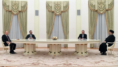 بدراية أمريكية.. روسيا تقترح اتفاقا نوويا مؤقتا على إيران