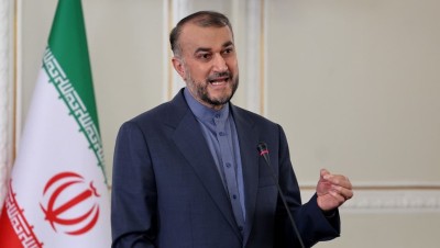 إيران تعلّق على رفع جزء من العقوبات الأميركية عنها: "جيدة لكن غير كافية"