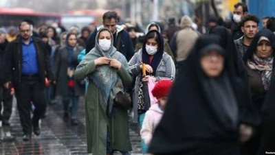 إيران تفرض غرامات مالية على مخالفي إجراءات الوقاية من كورونا