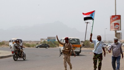 السعودية ترعى محادثات غير مباشرة بين الحكومة اليمنية وانفصاليي الجنوب