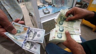 انهيار تاريخي للعملة الإيـرانية أمام الدولار