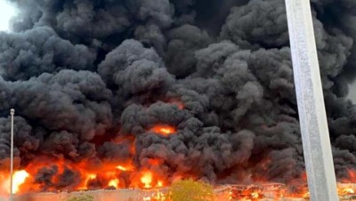 حريق كبير يلتهم السوق الإيـراني في عجمان الإماراتية