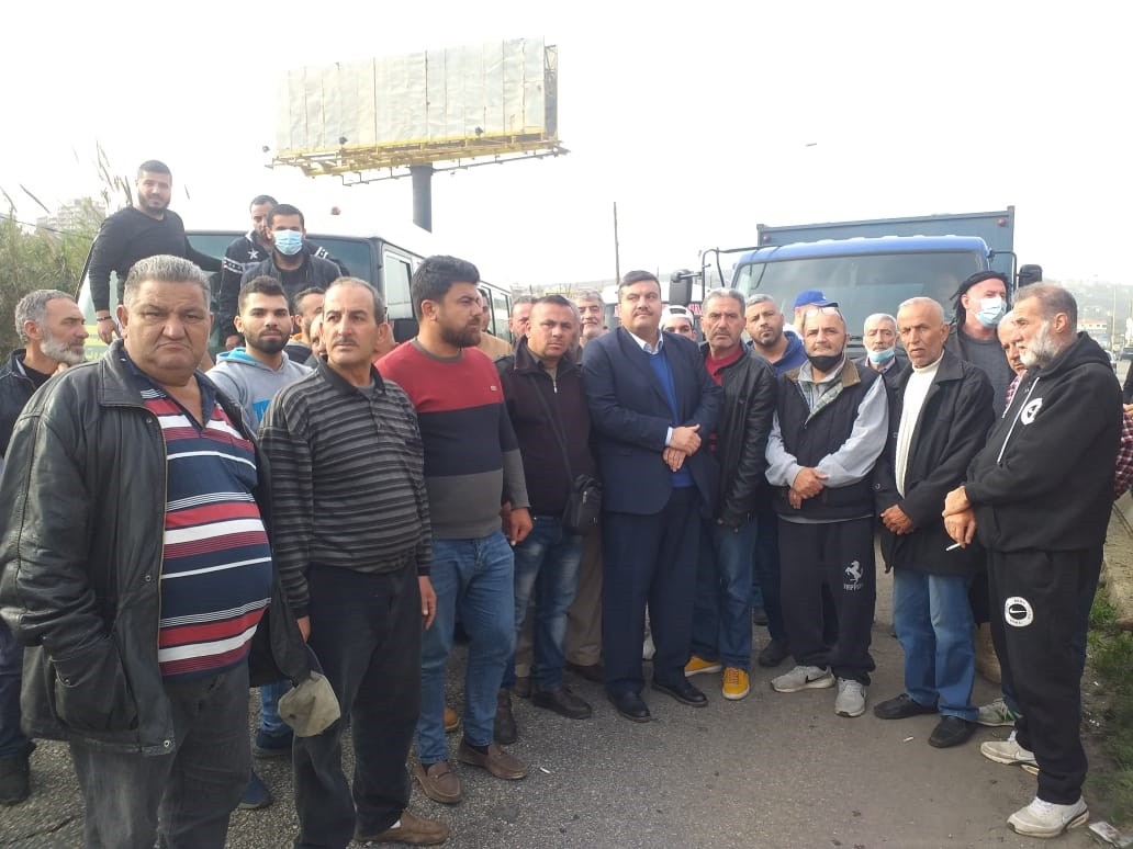 لبنان.. إضراب شامل في قطاع النقل وتحرك سياسي مصري