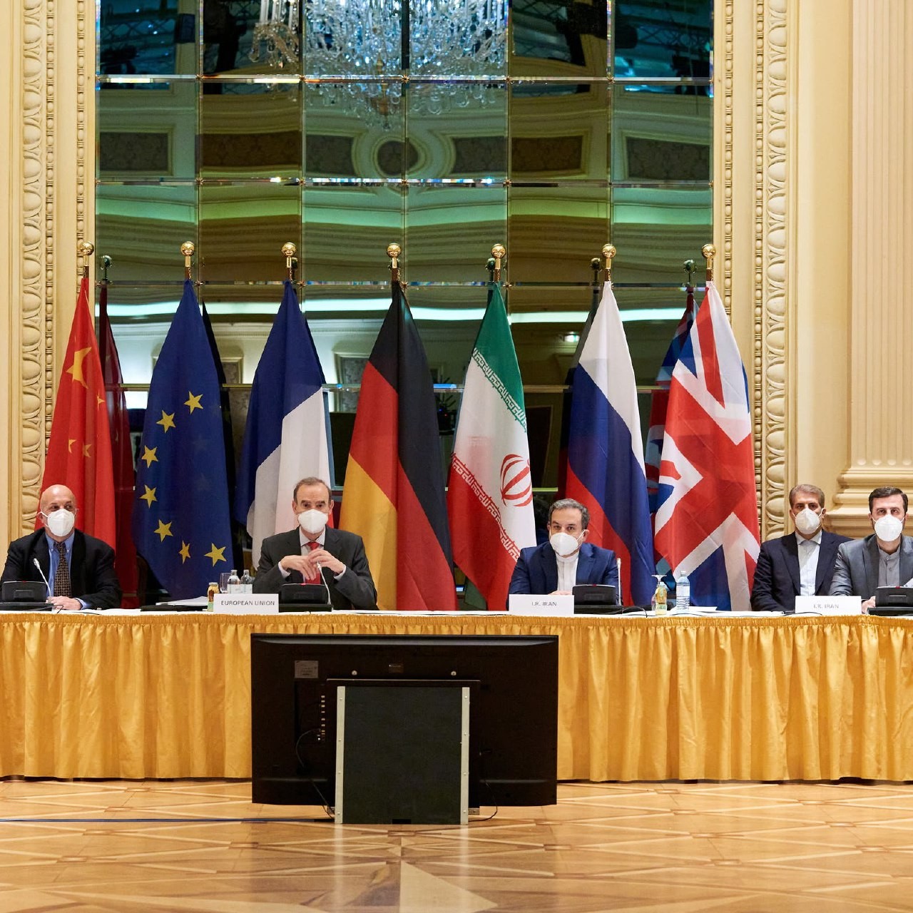 إيران تعلن التوصل إلى "تفاهم" بشأن رفع العقوبات والعودة للاتفاق النووي