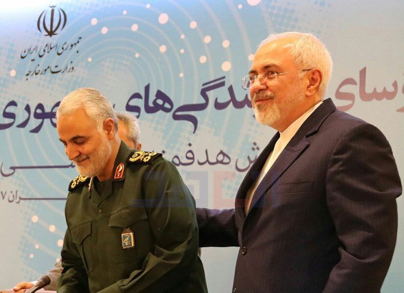 البرلمان الإيراني يستدعي "ظريف" والأخير: لن أتخلى عن العهد الذي قطعته