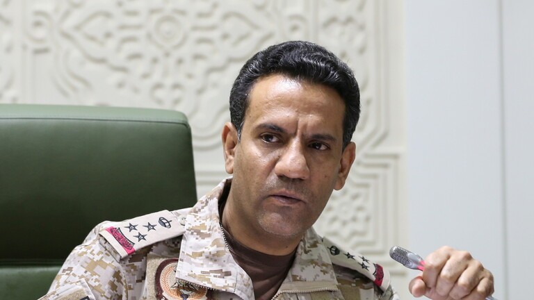 التحالف العربي يحبط هجوما حوثيا وشيكا بزورق مفخخ