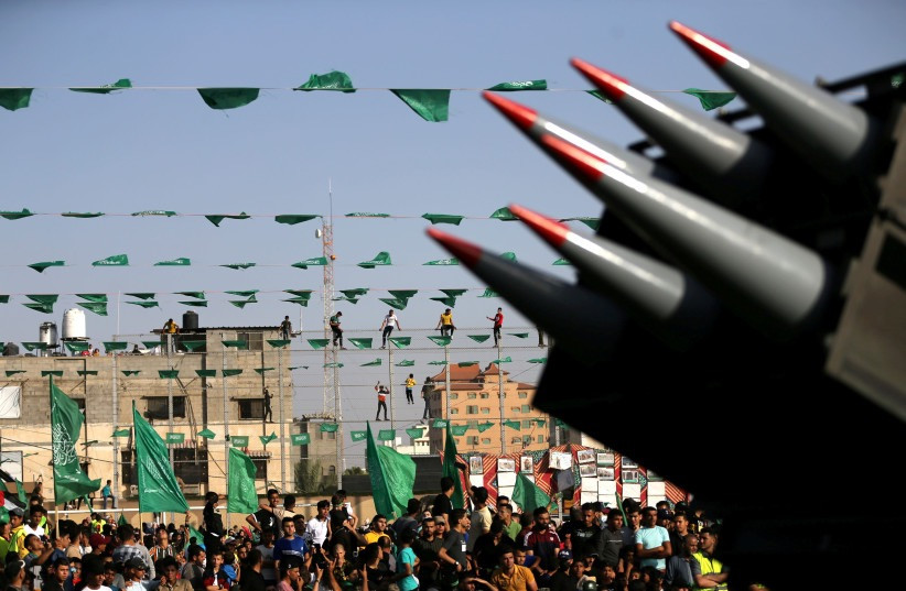 "حمـاس" تبلغ الإيرانيين بإعادة بناء ترسانة الصواريخ