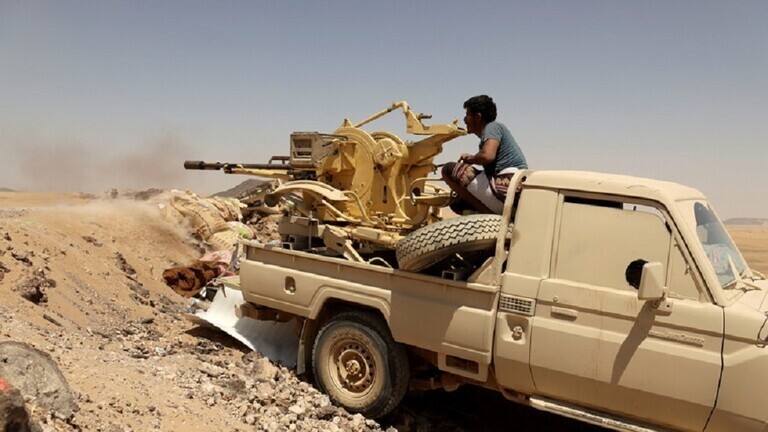 الجيش اليمني يدفع بتعزيزات عسكرية إلى البيضاء