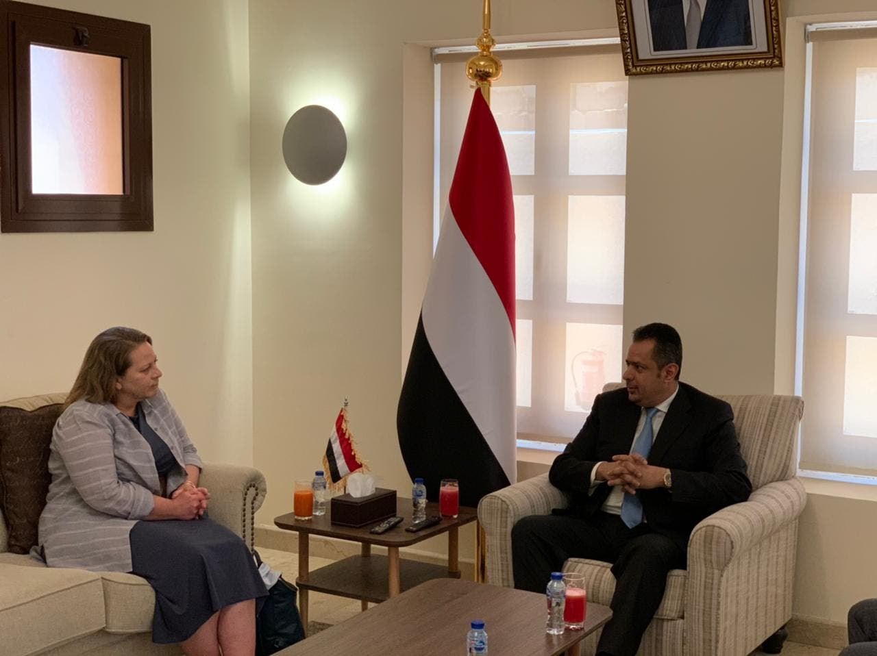 الحكومة اليمنية تدعو لإنهاء انقلاب الحوثيين وتحذر من خطورة المشروع الإيراني