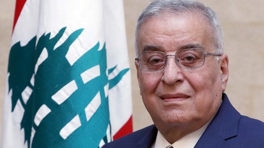 تسجيلات مسربة لوزير خارجية لبنان تعمّق الأزمة مع السعودية (فيديو)