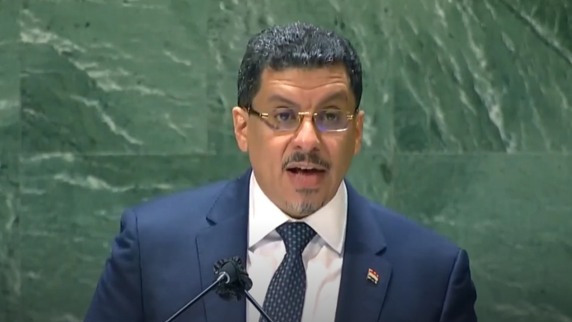 وزير خارجية اليمن يشيد بدور سلطنة عمان لدفع العملية السياسية