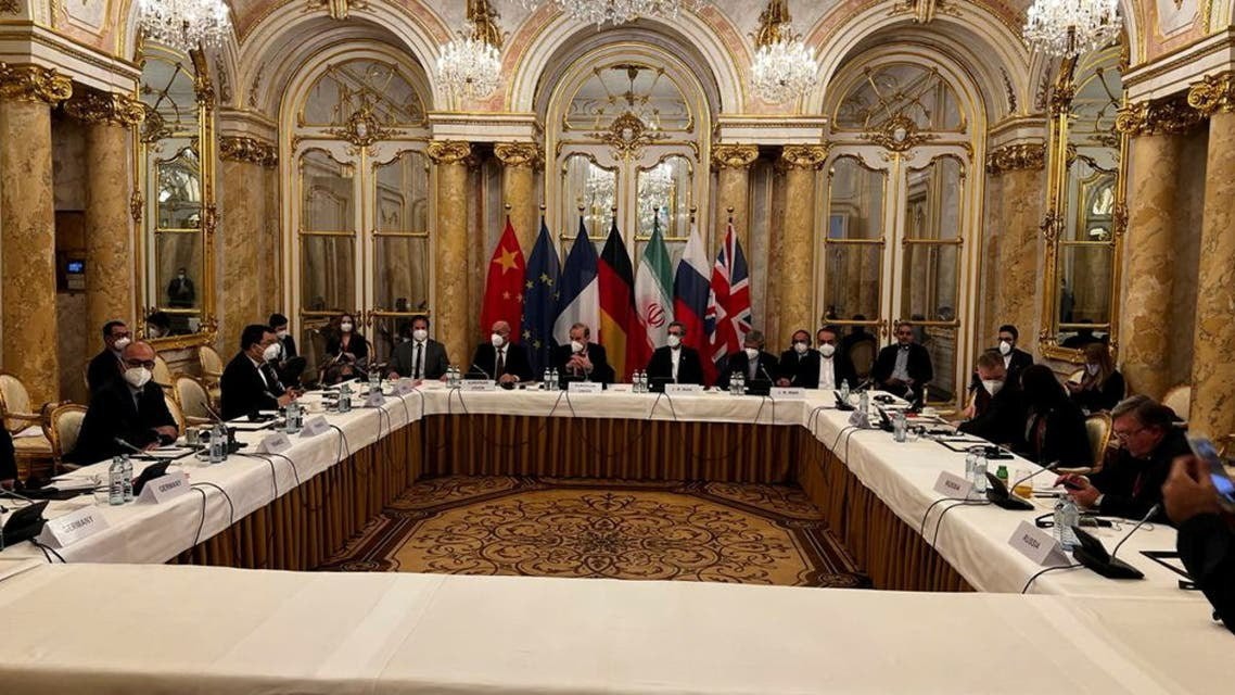 طهران تتحدث عن تقدم في مفاوضات فيينا ومصدر ينفي التوصل لاتفاق مؤقت