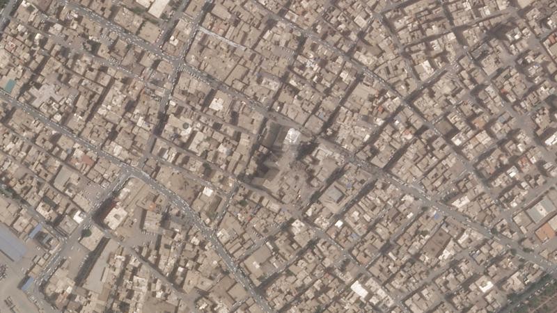 إيران تفرق بعنف حشدا غاضبا على خلفية مقتل 29 شخصا في انهيار مبنى