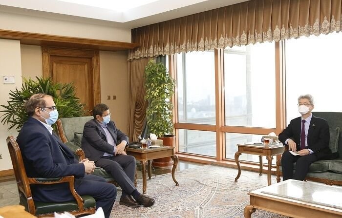 سيئول تكشف بندا جديدا بخصوص الأموال المجمدة يُحبط تفاؤل طهران
