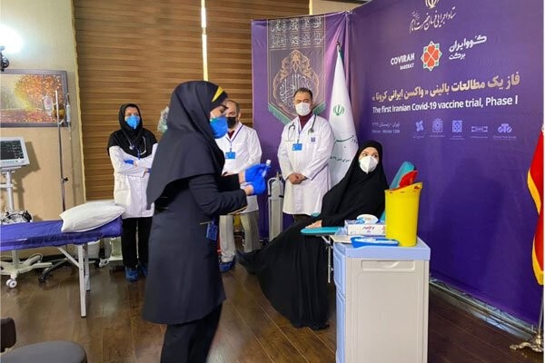 طهران تشرع في تجربة لقاحها المحلي وإيرانيون يسخرون "مزحة"