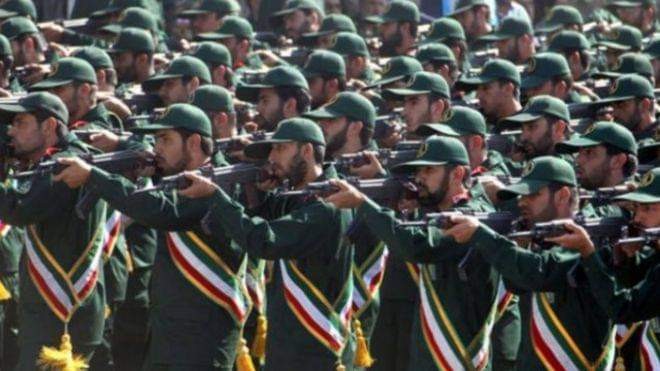 "الحرس الثوري الإيراني" يمول نفسه من البنك المركزي عبر ثغرة في النظام المصرفي