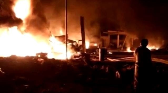 اليمن.. الإرياني: إيـران ردت على مقتل سلـيمانـي بقصف مسجد مأرب