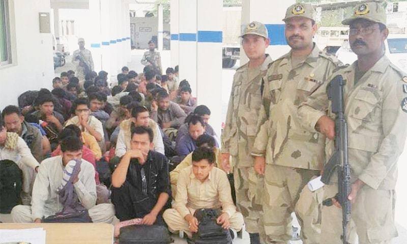 إسلام آباد: إيـران تحتجز آلاف المهاجرين الباكستانيين في سجونها
