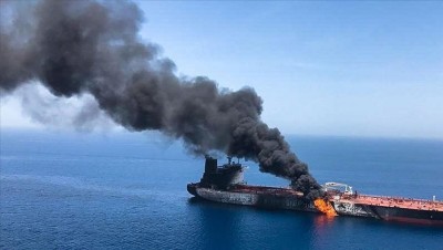 الهجوم الإيراني على السفينة الإسرائيلية.. اجتماع بين "غانتس" و"كوخافي" وطهران تكشف السبب