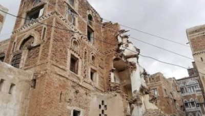 ميليشيا الحوثي تسطو على منازل أثرية في صنعاء القديمة