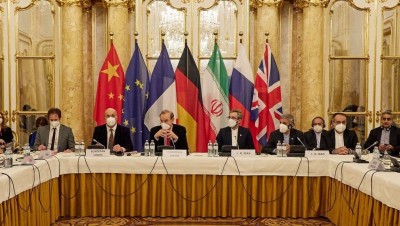 مسؤول أوروبي: هناك ثماني نقاط كبيرة بحاجة للحل لتوقيع اتفاق نووي جديد