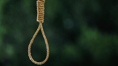 القضاء الإيراني يعلق حكم الإعدام بحق حارس غابات