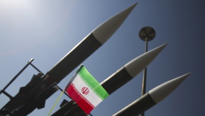 طهران تكشف عن اتفاق تعاون دفاعي وعسكري مع العراق