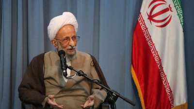 "خامنئي وروحاني ونصرالله" يعزون بوفاة "محمد يزدي"