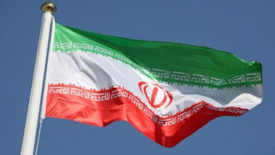 إيران تهدد دونالد ترامب ودول الخليج