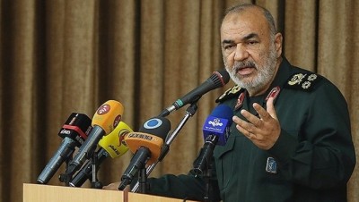 "الحـرس الثـوري" يتوعد من الجزر المحتلة في الخليج العربي