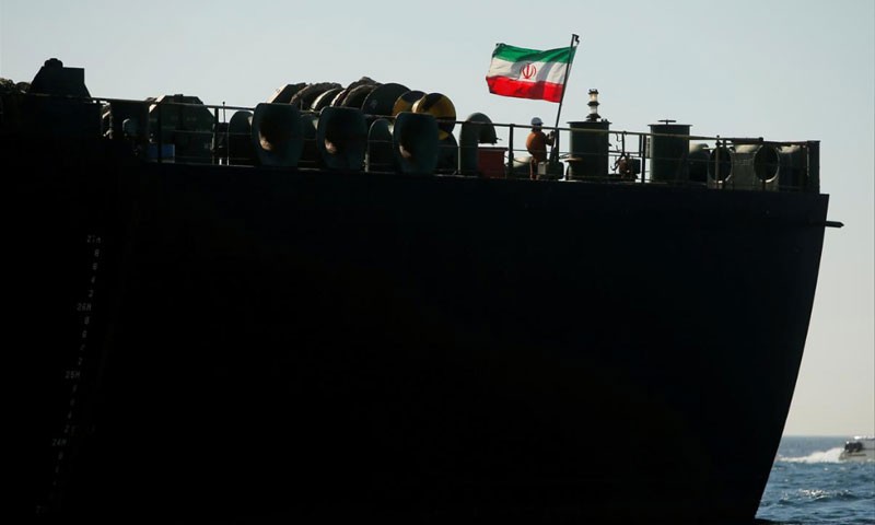 إيران تنعش الأسد بمليون برميل نفط