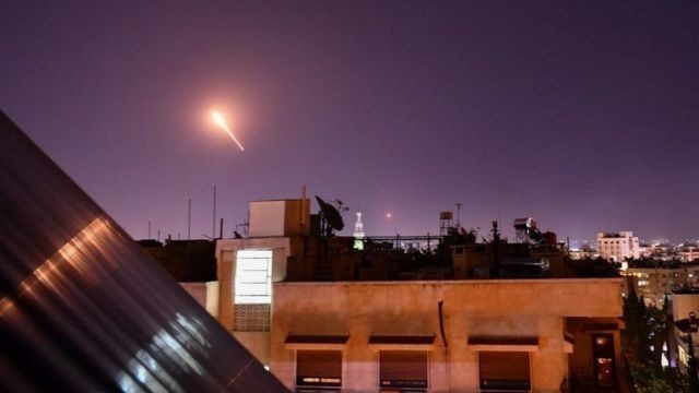 "صاروخ ديمونا".. انزلاق من سوريا أم رسالة إيرانية لإسرائيل