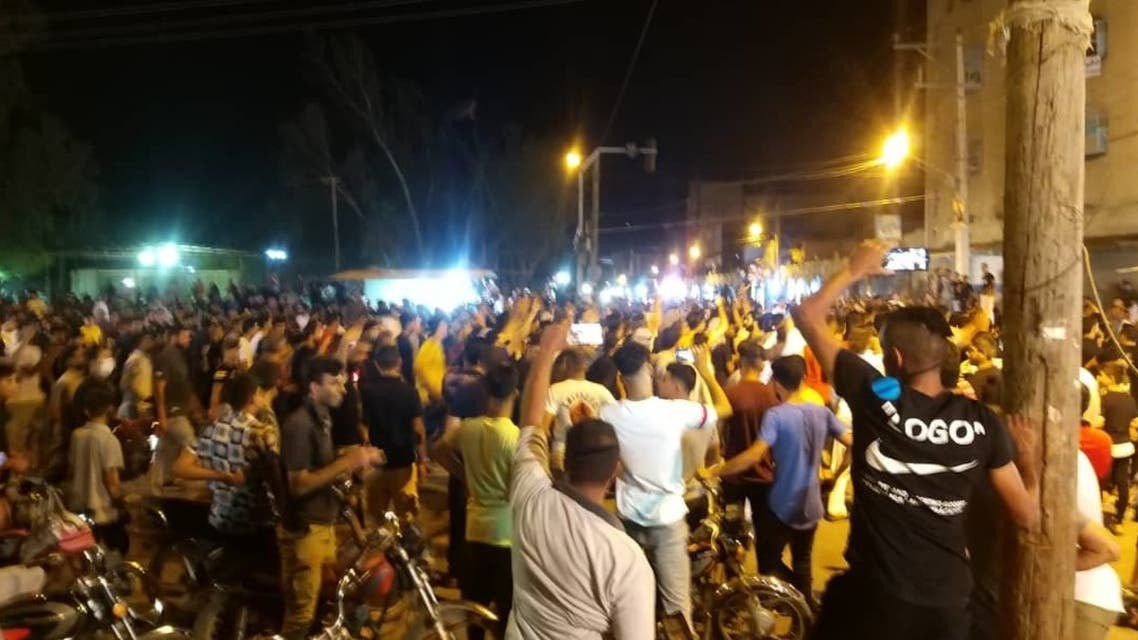 الأهوازيون يواصلون "انتفاضة المياه" ويتحدون القبضة الأمنية