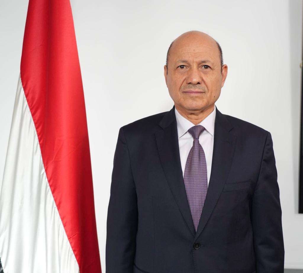 رئيس مجلس القيادة اليمني يدعو للضغط على الحوثيين لتنفيذ تعهداتهم