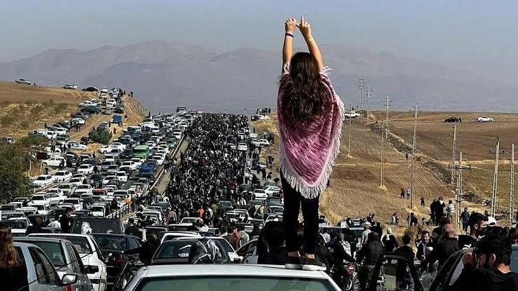 مظاهرات غير مسبوقة في إيران من شمالها إلى جنوبها وأكثر من 30 نقطة احتجاج في قلب طهران