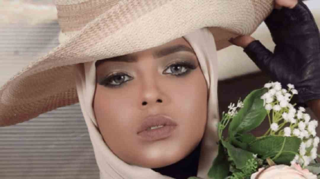 مصادر حقوقية تكشف مصير عارضة الأزياء "انتصار الحمادي" المعتقلة لدى الحوثيين