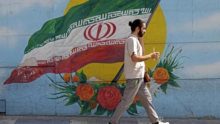 أحكام قضائية بالإعدام لأربعة إيرانيين بتهمة "التعامل مع إسرائيل"