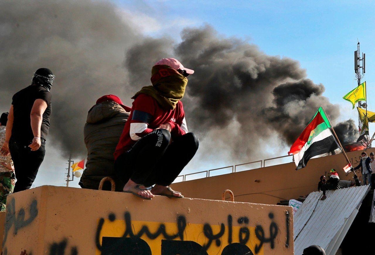 قيادي أمني بـ"كتـائب حـزب الله" يهدد بنسف اتفاق وقف إطلاق الصواريخ