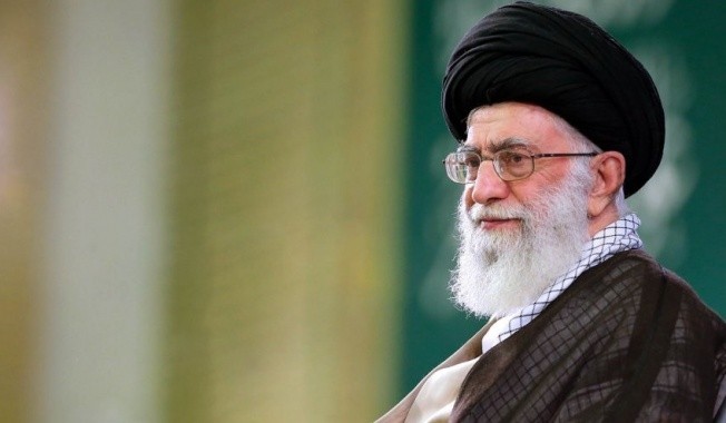 "خـامنـئي": لن نتفاوض مع أمريكا