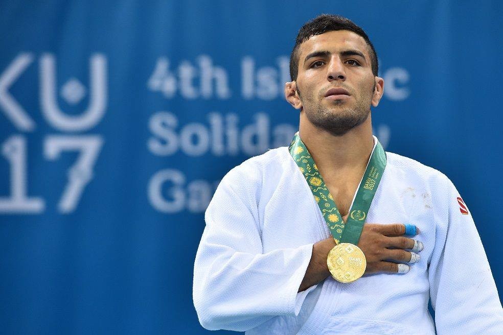 لاعب جودو إيراني يصل إسرائيل