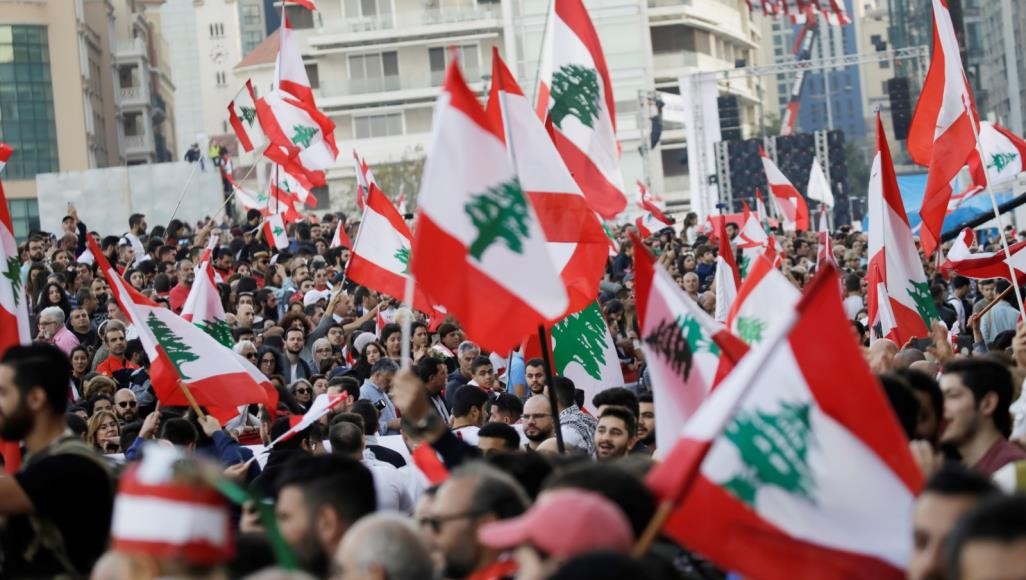 لبنان.. إسقاط ثاني مرشح لتولي الحكومة والمظاهرات تستعيد زخمها مجددا
