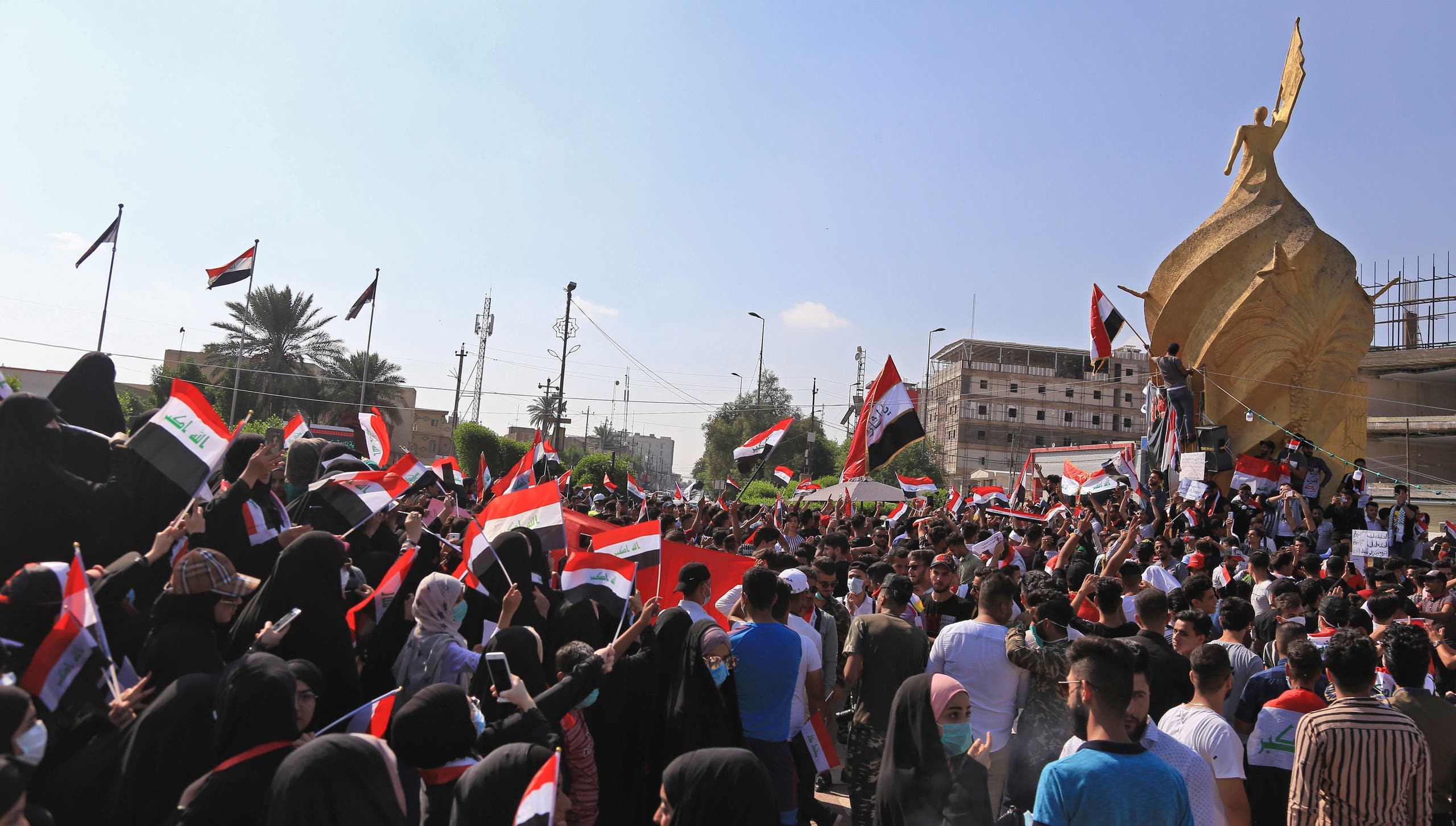 إيران تخشى من انتقال عدوى مظاهرات العراق إلى ساحاتها