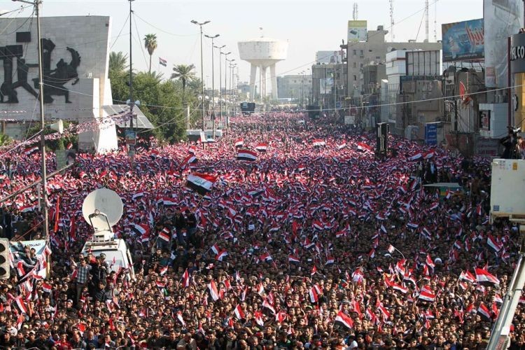 قبضة إيران تتلاشى في العراق والاحتجاجات تتصاعد