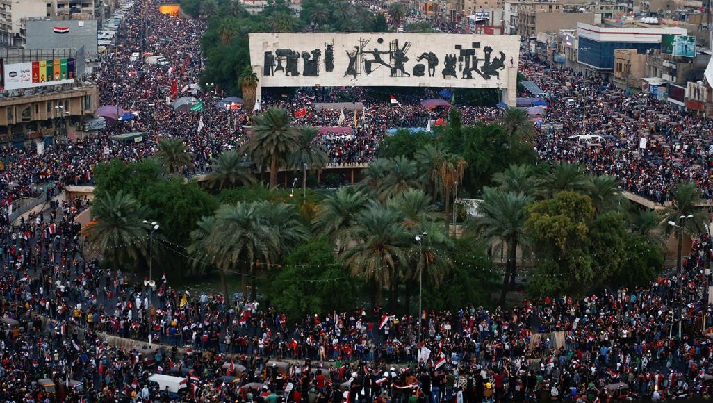 نشطاء انتفاضة العراق يحددون مواصفات رئيس الوزراء الجديد.. تعرف إليها