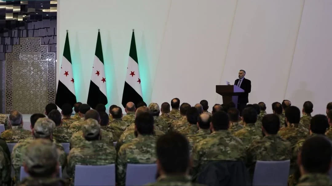 سوريا تدخل مرحلة جديدة: تولية أحمد الشرع رئيسًا للمرحلة الانتقالية وإلغاء الدستور وحل الفصائل